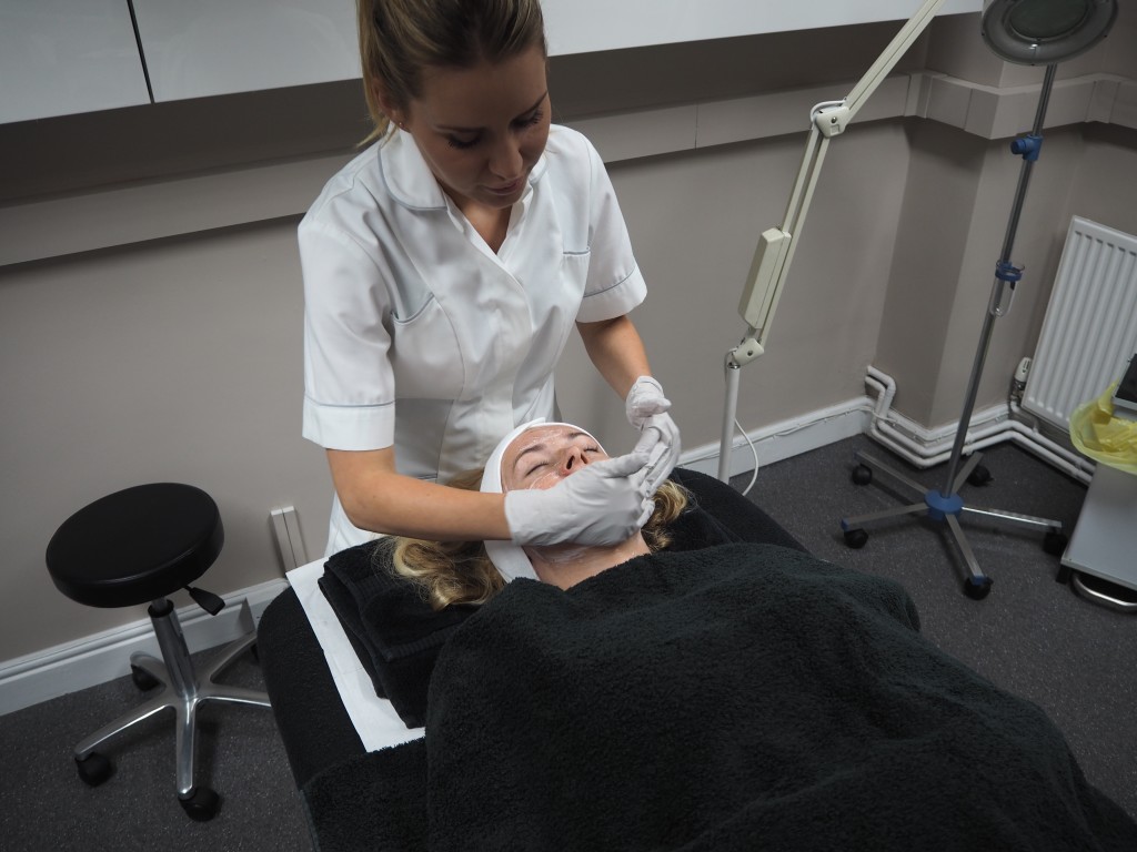 iS Clinical Fire & Ice facial